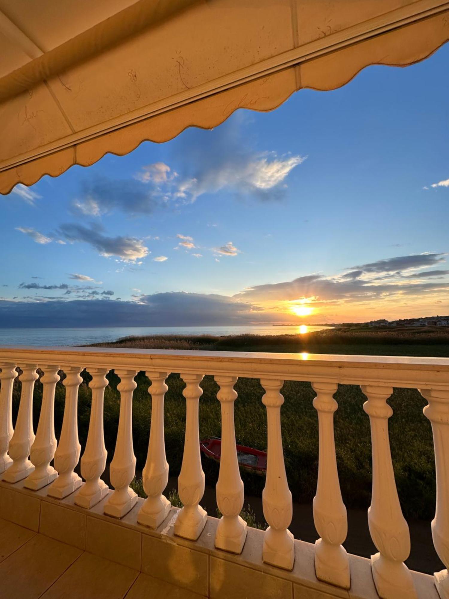 Dimar1 Seaside Apartment Paralia Dionysiou Exterior photo